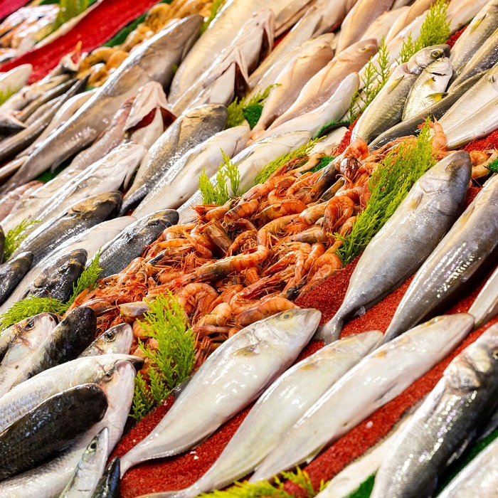 신선한 해산물 진열